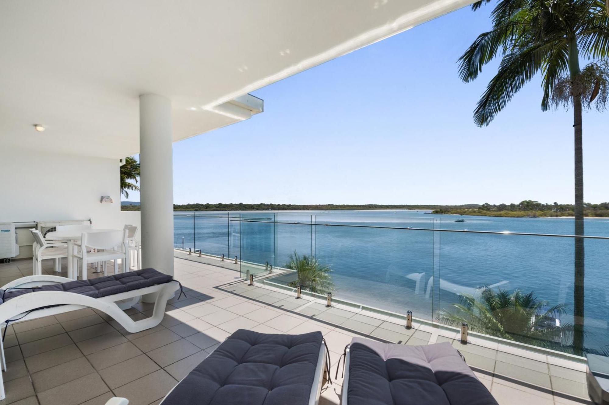 Noosa Quays Waterfront Accomodation Eksteriør billede
