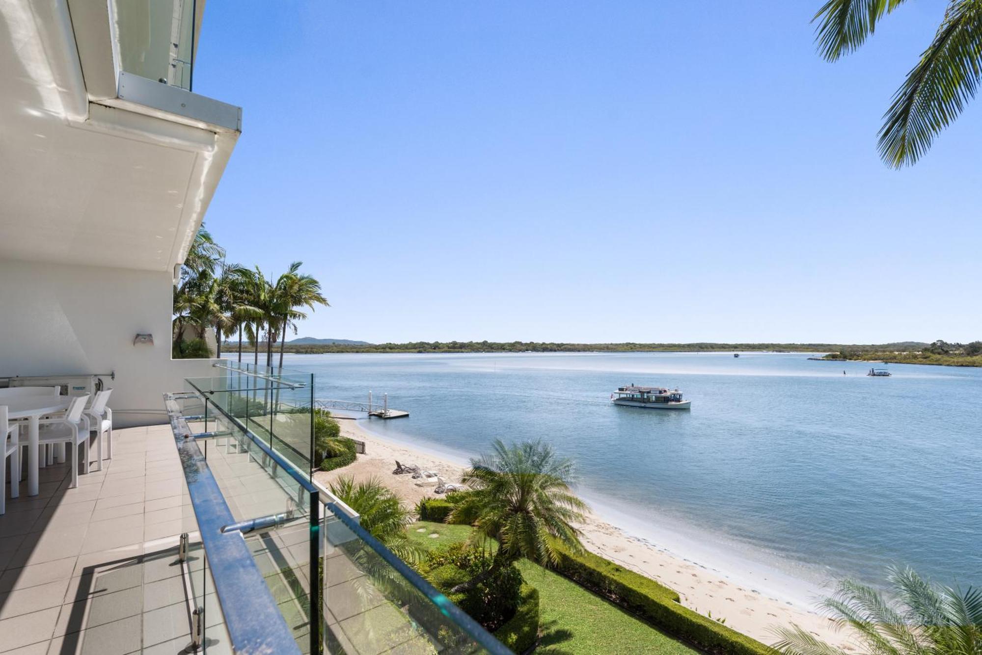 Noosa Quays Waterfront Accomodation Eksteriør billede